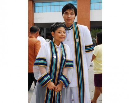 ชุดรับปริญญาจุฬา ชุดใหม่